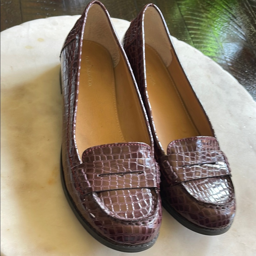 G.H. Bass & Co. Vintage Burgundy Penny Loafers Academia Preppy Classic size 8.5
